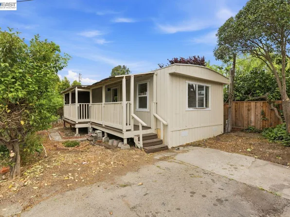 828 Olivina Ave APT 11, Livermore, CA 94551