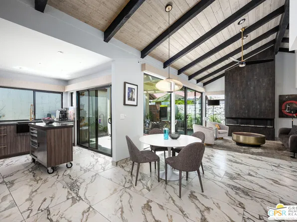 2487 S Gene Autry Trl Unit A, Palm Springs, CA 92264