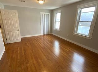 13 Bluff St #2, Worcester, MA 01610