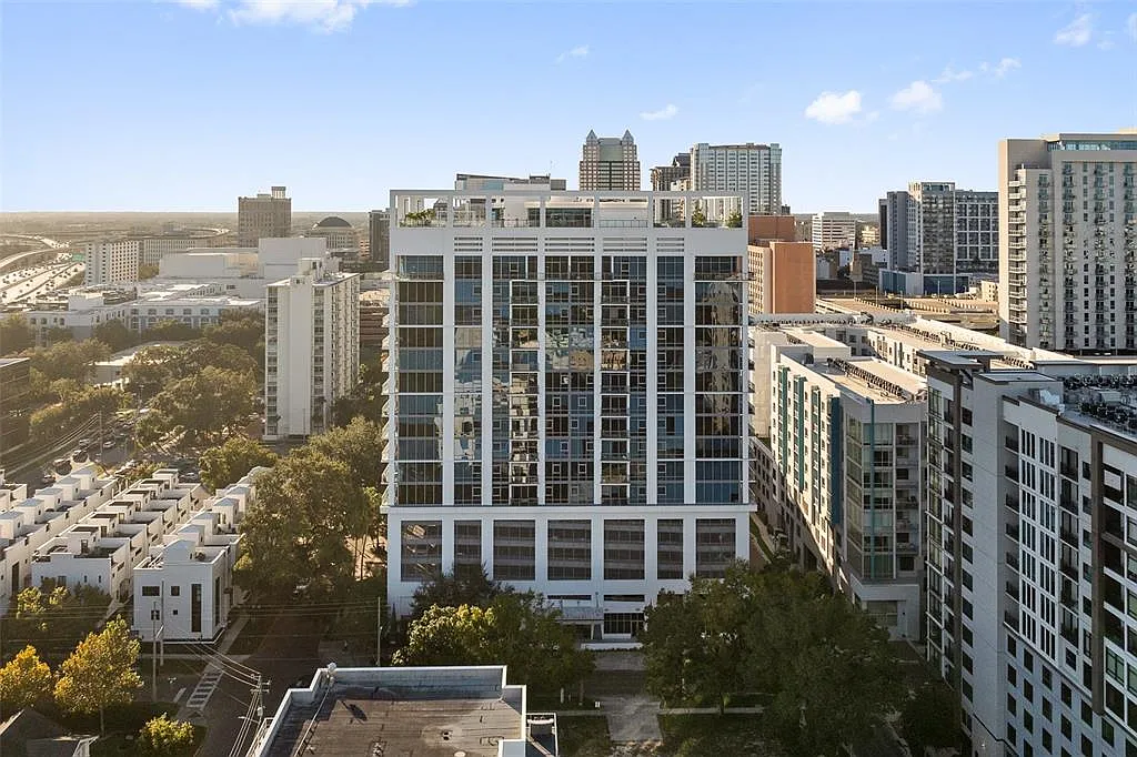2 bed, 2.0 bath, 1765 sqft, $3,950 — Photo 1