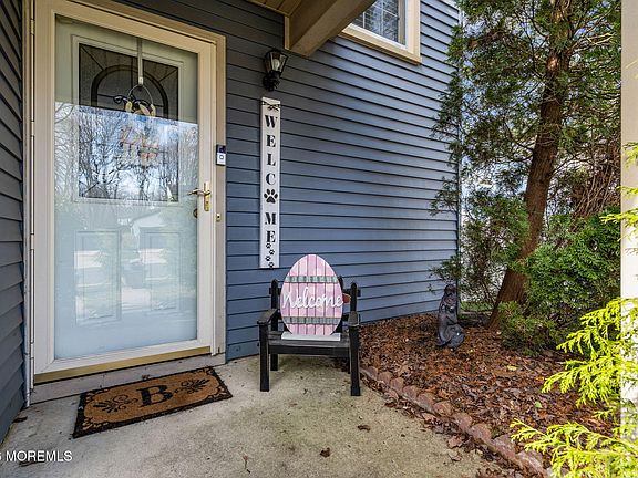 5th image of 41 Concord Circle