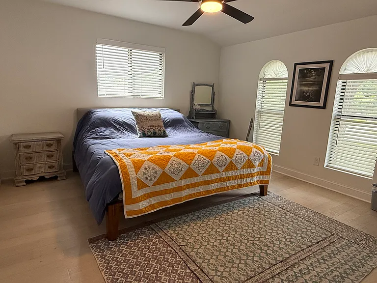 985 Harber Ave — Photo 14