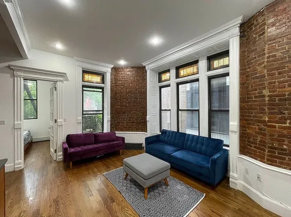 252 Hancock Street image 1 of 8