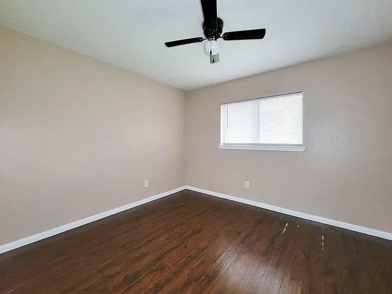 29002 Sedgefield St — Photo 28