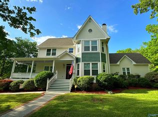 317 Natchez Trl, Huntsville, AL 35806