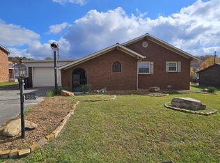 1105 Lark Ln, Corbin, KY 40701