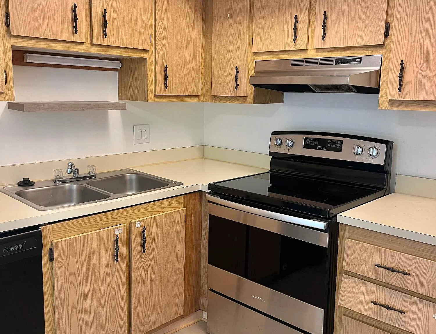 2 bed, 2.0 bath, 883 sqft, $1,950 — Photo 4