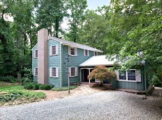 616 Sugarberry Rd, Chapel Hill, NC 27514