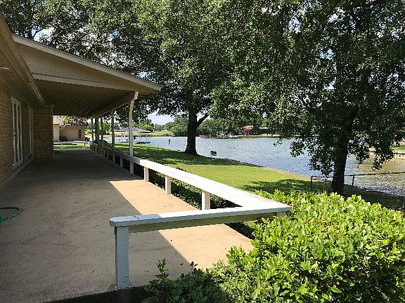 4th image of 2519 Wildwood Way