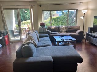 800 N 36th St APT 101, Seattle, WA 98103