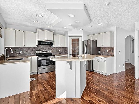 4th image of 186 N Panamount Dr NW