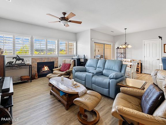 4th image of 1975 Blooming Hills Dr Unit 219