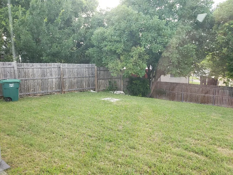 9952 Runnymeade Pl — Photo 2
