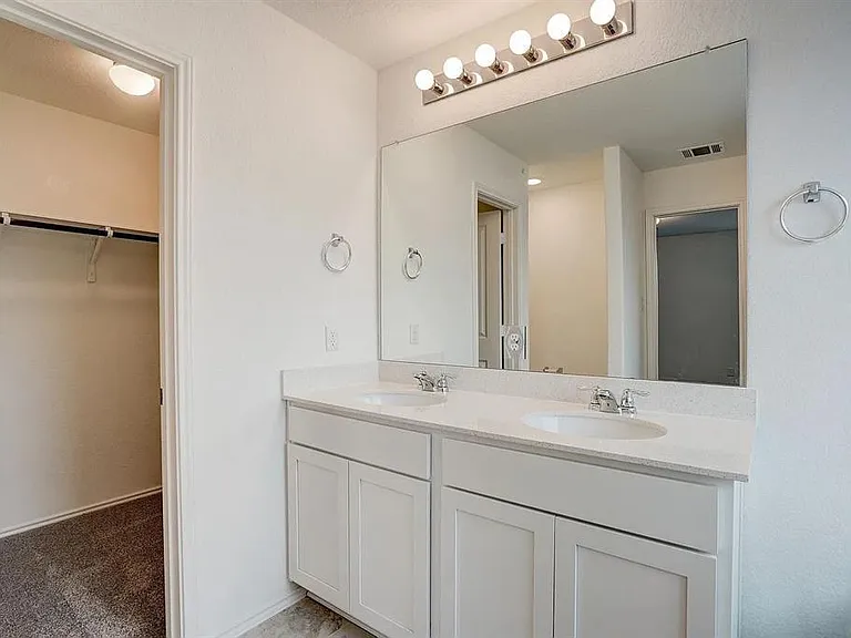 209 Majestic Cedar Dr — Photo 18