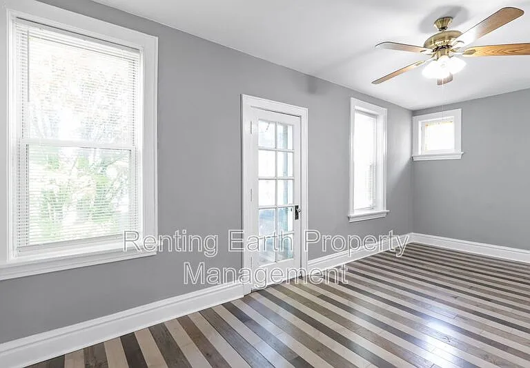 3868 Meramec St #2F — Photo 1