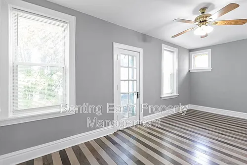 3868 Meramec St #2F Photo 1