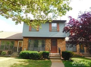 24 Pendleton Pl, Old Bridge, NJ 08857