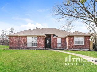 819 Kathrine Ct, Cedar Hill, TX 75104