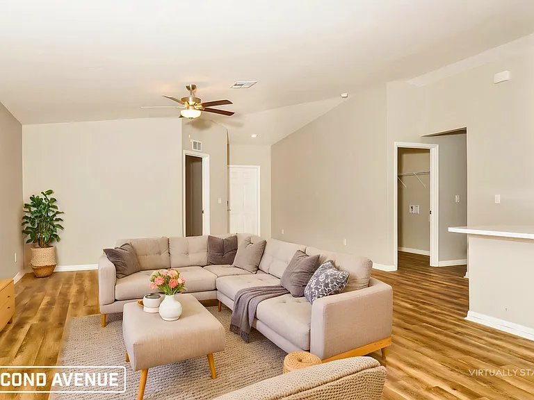 14203 Brisk Ave — Photo 3