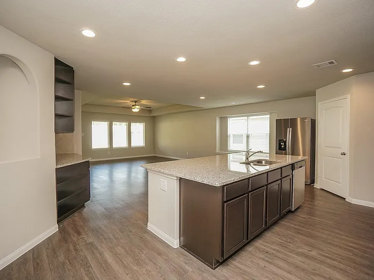 3331 Rosselli Brush Dr — Photo 4