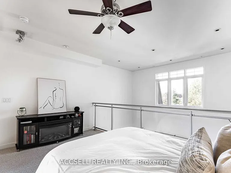 3400 Lake Shore Blvd W #229 — Photo 9