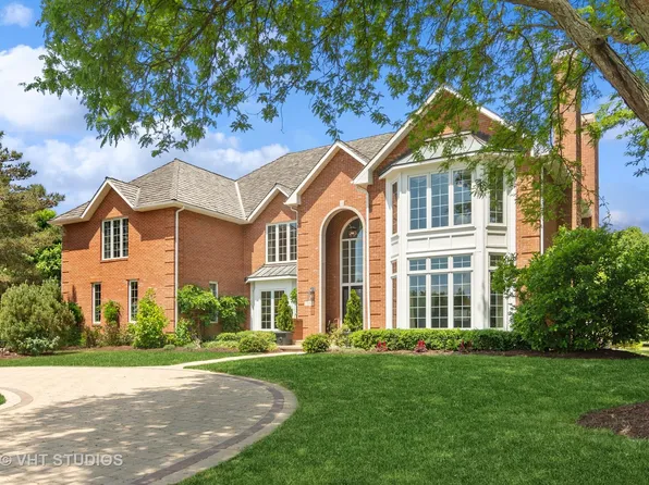 1545 Macalpin Dr, Inverness, IL 60010