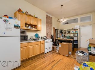 355 S 4th St #22B, Brooklyn, NY 11211