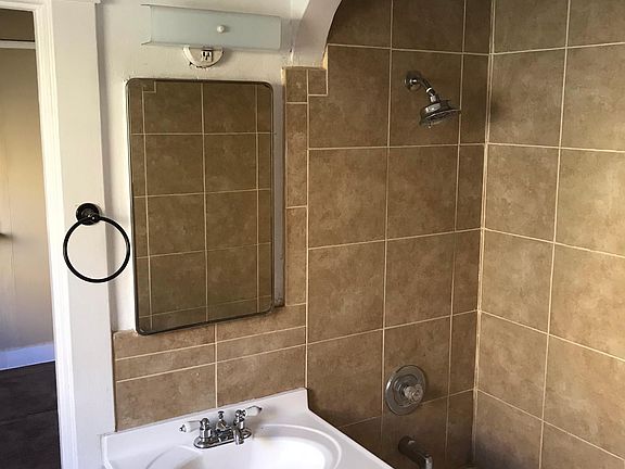 single full bathroom