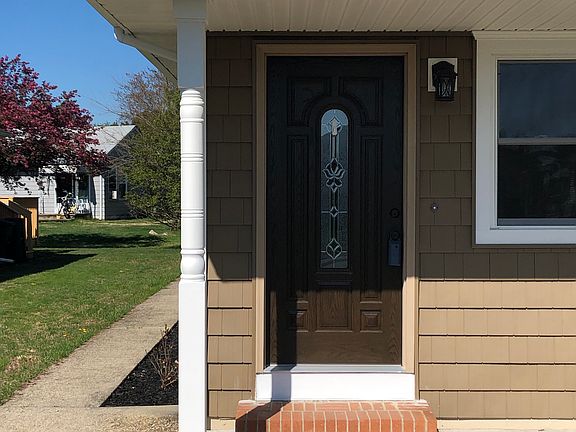 4th image of 13 Elevthera St