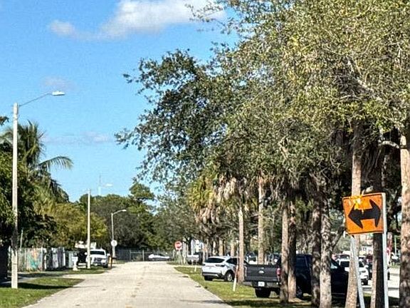 5th image of 17110 SW 117th Ave