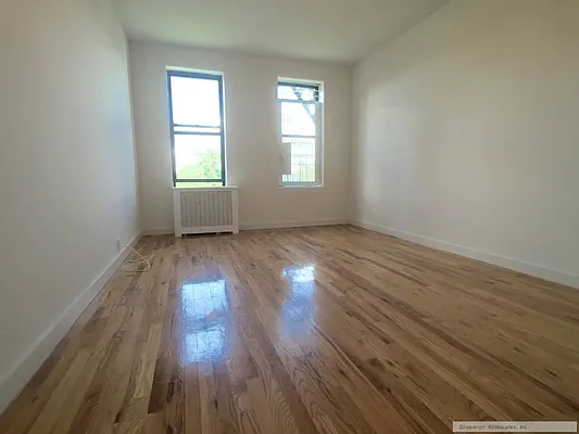 Rented by Sovereign Associates | media 4