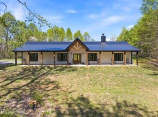 8212 Barker Rd, Corryton, TN 37721