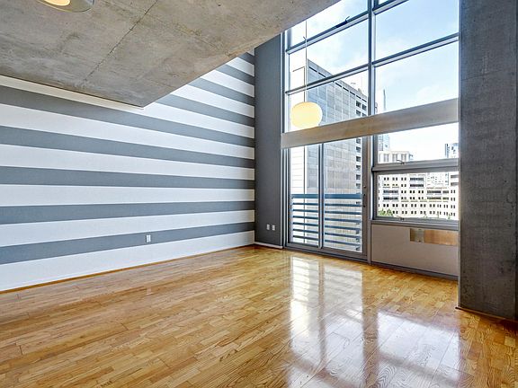 2nd image of 77 Dow Pl APT 704