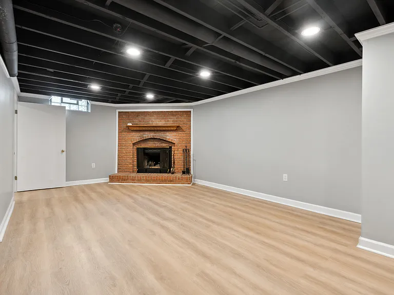 3205 Braddock St — Photo 19