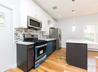 11573 203rd St, Jamaica, NY 11412