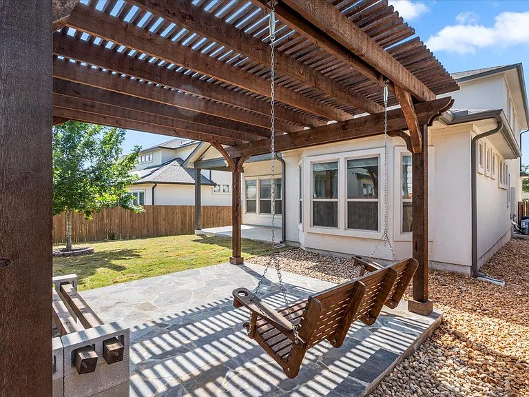6717 Vicenza Dr — Photo 35