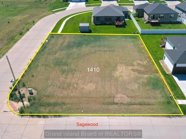 1410 Sagewood Ave, Grand Island, NE 68803