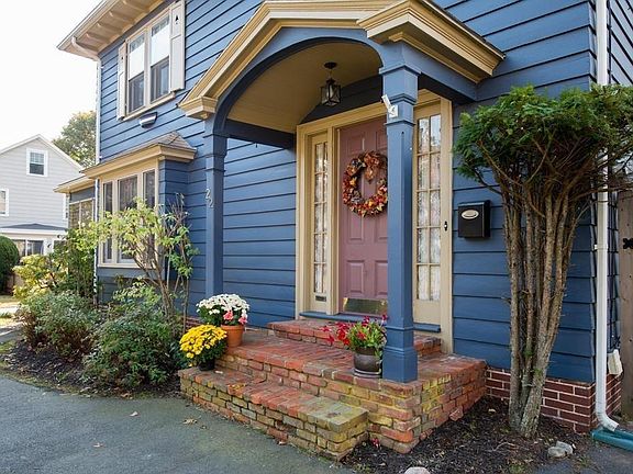 2nd image of 22 Brookhouse Dr #0