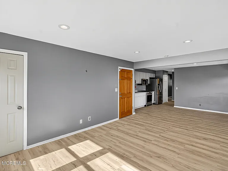 217 Orange Ave — Photo 6