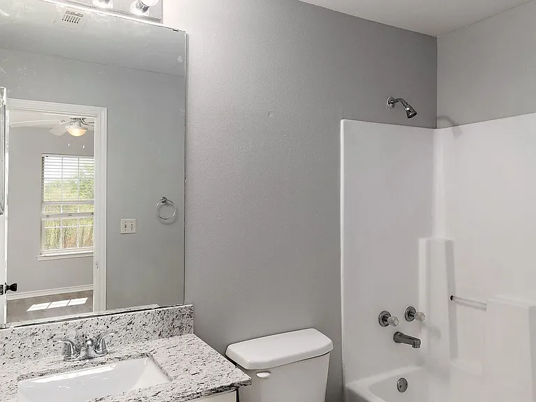 1227 Flying Ace Cir — Photo 17
