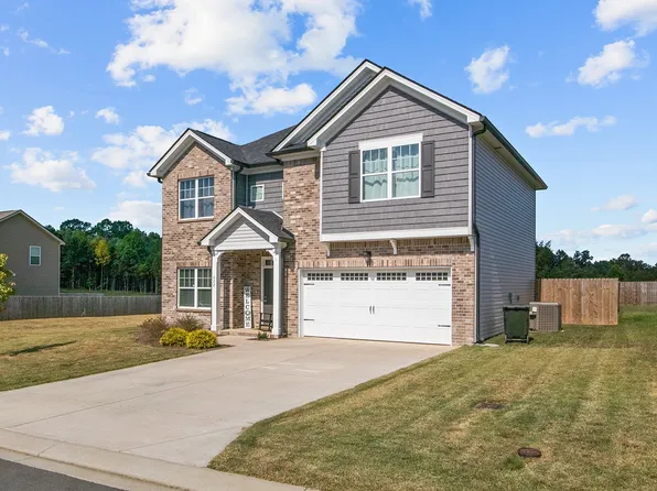 622 Whirlaway Dr, Burns, TN 37029