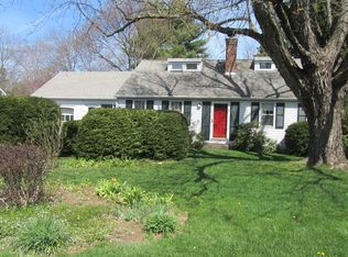 95 Harlow Dr, Amherst, MA 01002