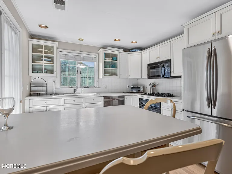 303 Bell Pl — Photo 11