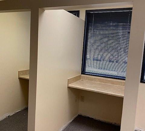 3rd image of 410 University Pkwy Suite 2000