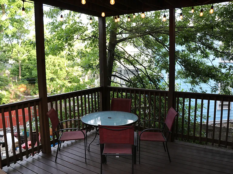 320 Warren St #2 — Photo 28