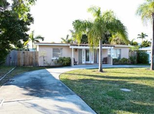 715 Pruitt Dr, Madeira Beach, FL 33708