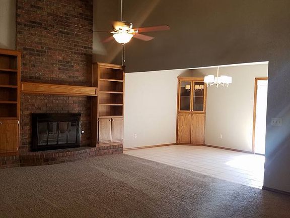 3rd image of 1812 SE 15th St