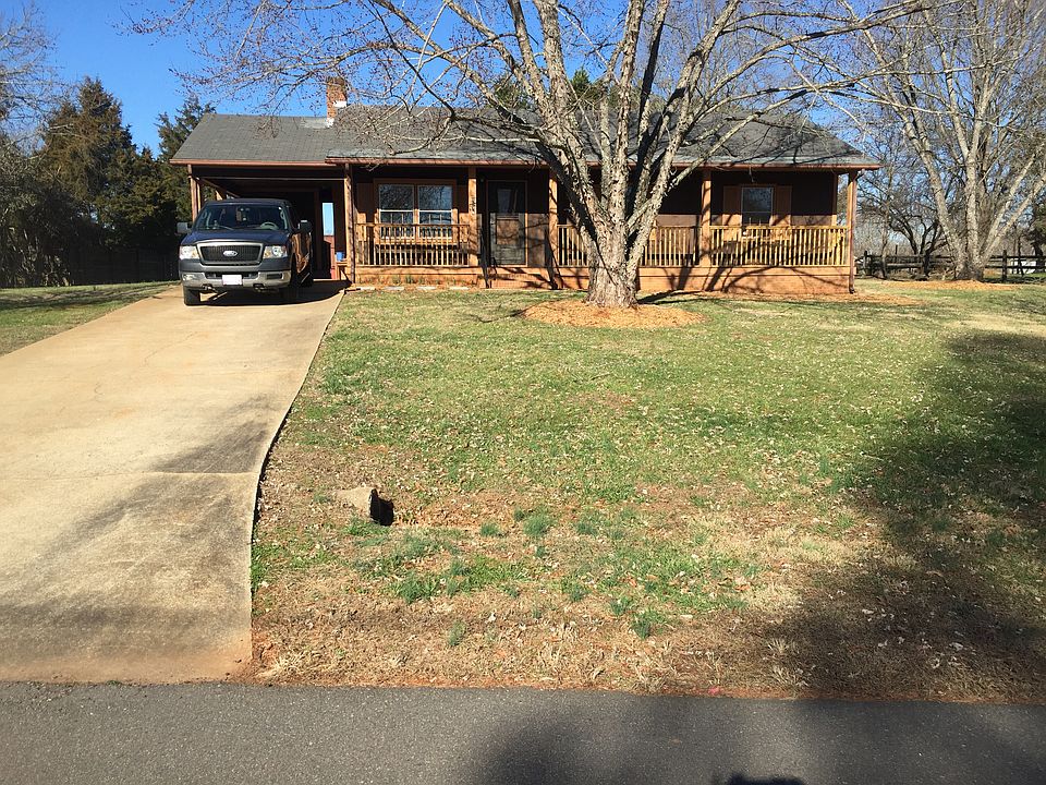 1st image of 1579 Corral Dr