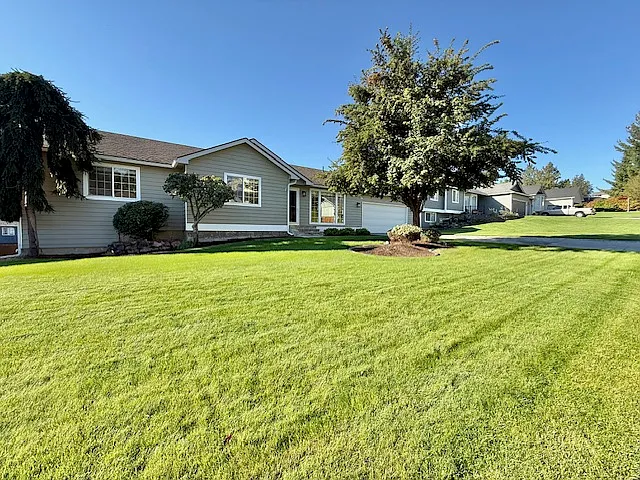 814 E Country Hill Ct — Photo 8