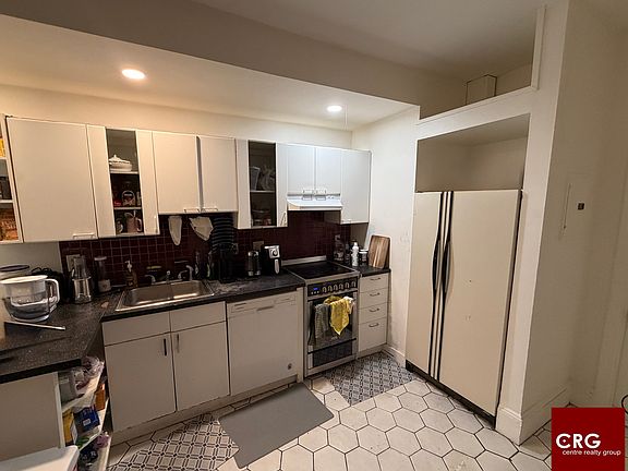3rd image of 56 Park Vale Ave #U9